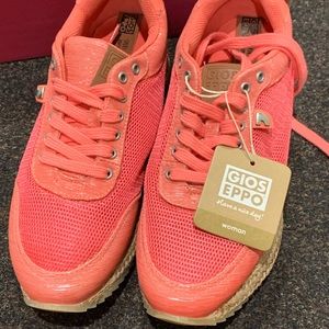 Women’s Gioseppo sneakers